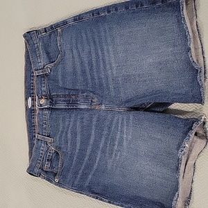 Old Navy High-Waisted Slouchy Cut-Off Jean Shorts for Women | Size 14